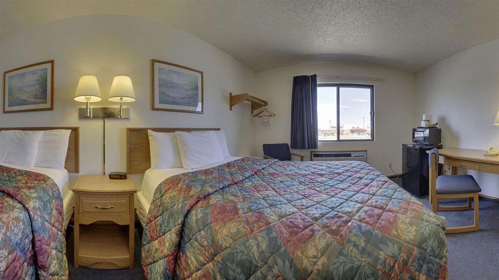Super 8 By Wyndham Lincoln North Exterior foto