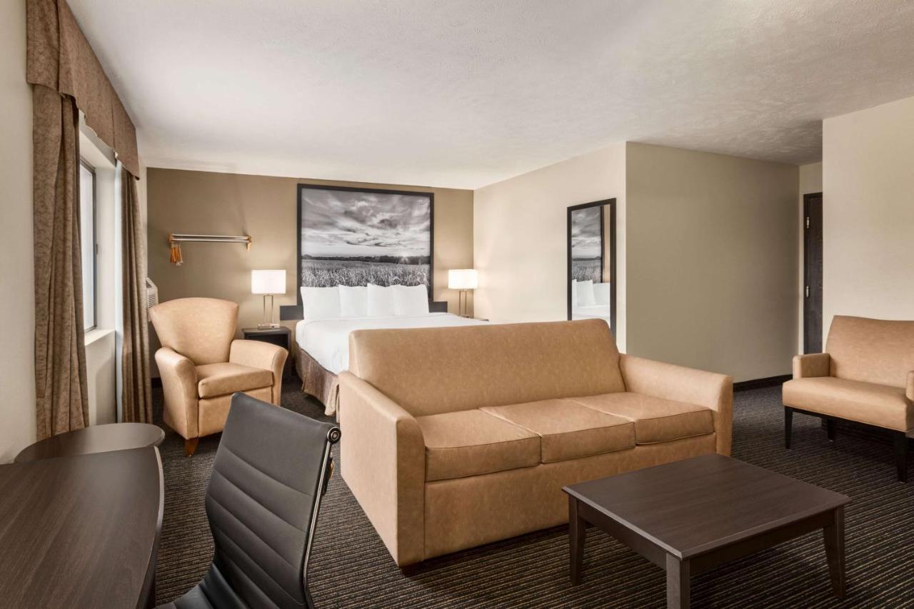 Super 8 By Wyndham Lincoln North Exterior foto